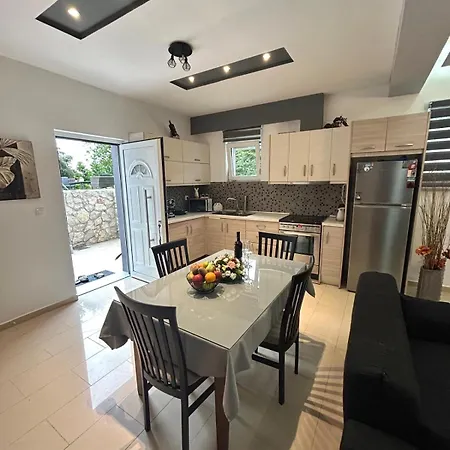 Lägenhet Casa Guina Solis